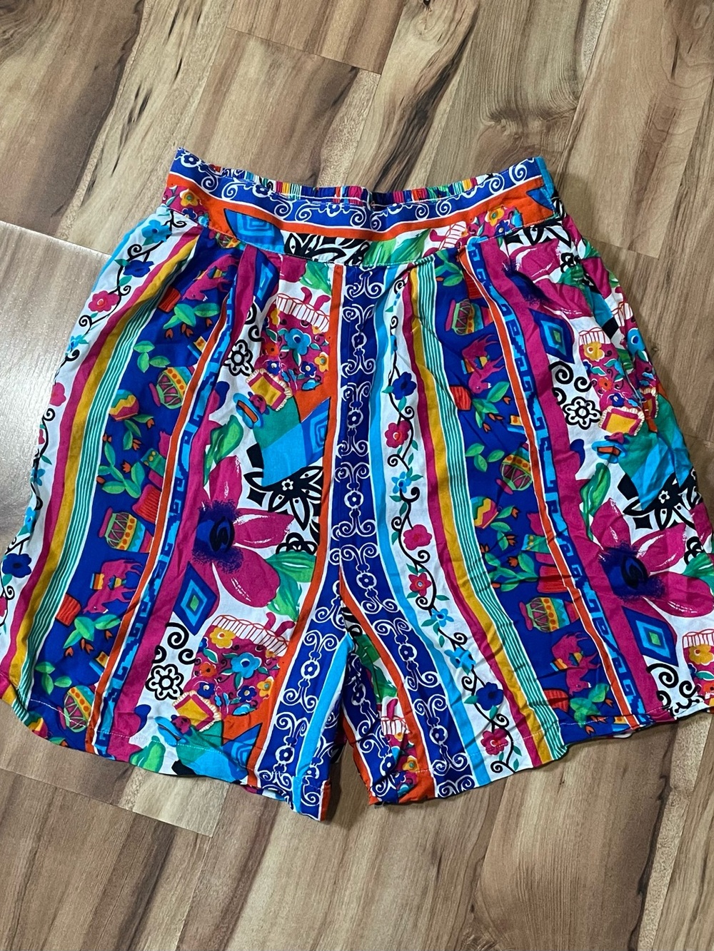 Vintage 90s Penny Lane Tropical Floral Stripe Boho Shorts 100% Rayon